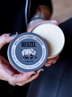 Reuzel Extreme Hold Matte Pomade - 95g Strong Hold Low Shine Hair Styling Pomade 4